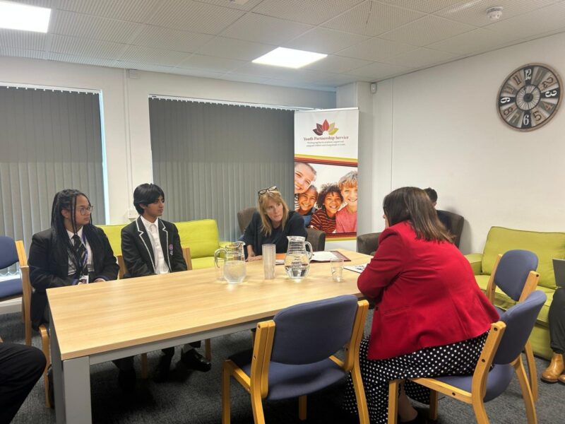 Rachel Hopkins MP and Sarah Jones MP, Minister for Policing, meeting with members of the Luton Youth Council